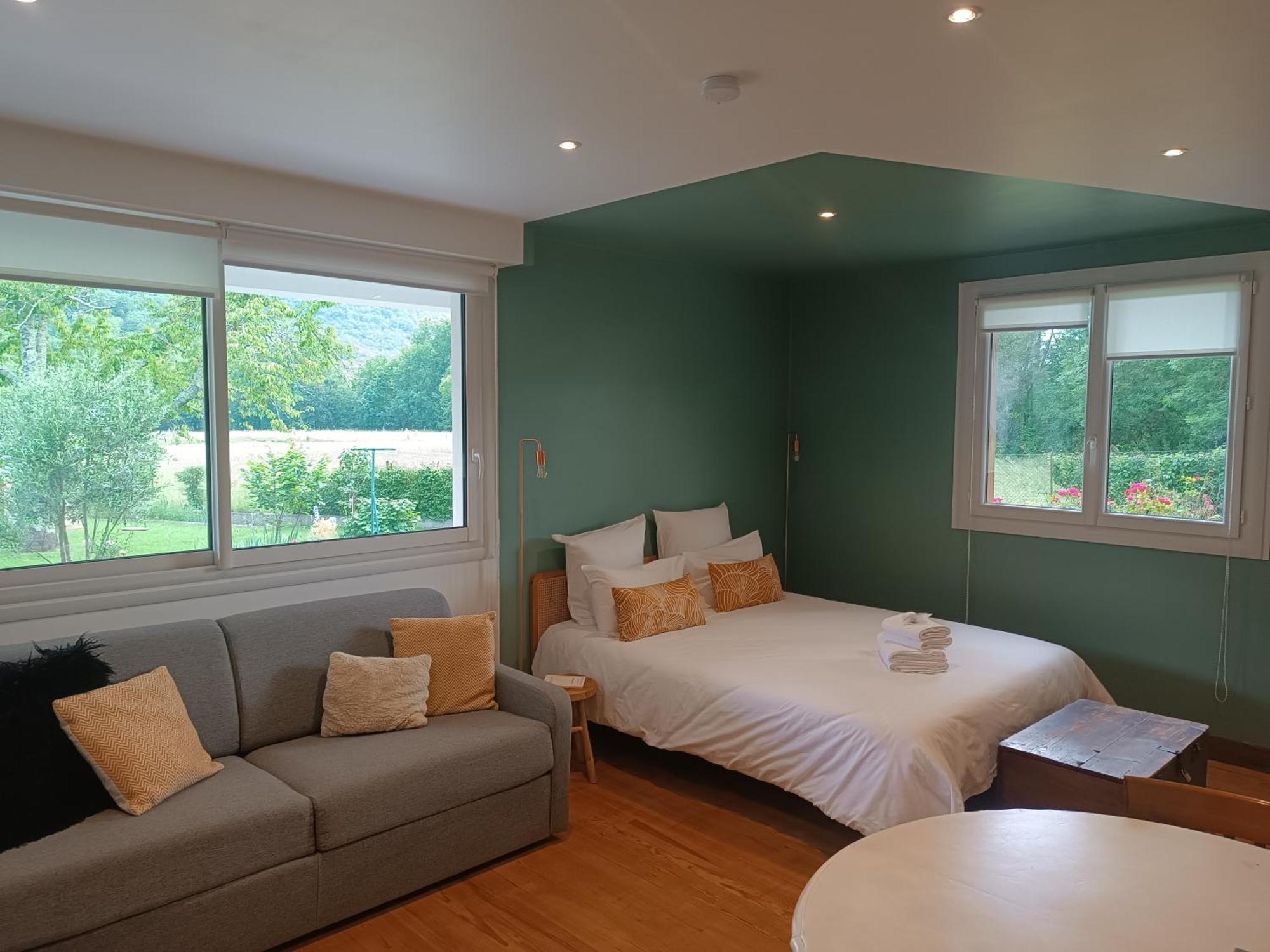 Bed and Breakfast Le Jardin De Moulis, Saint Girons, Ariege, Pyrenees, Exterior foto